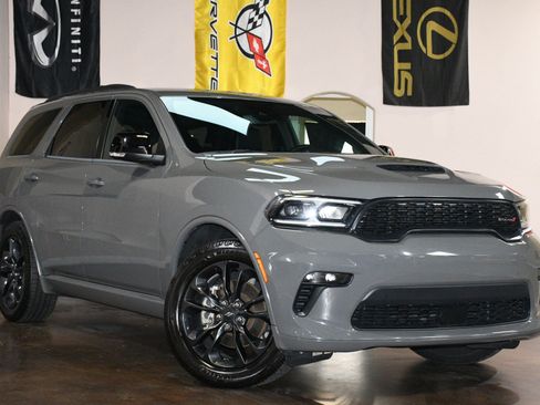Used 2022 Dodge Durango GT RWD image 3