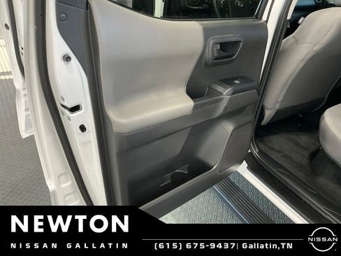 Used 2023 Toyota Tacoma 4x4 Double Cab image 42