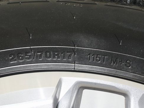 Used 2019 Toyota Tacoma TRD Sport image 37