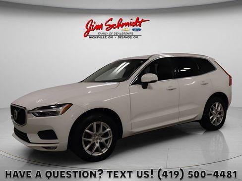 Used 2021 Volvo XC60 T5 Momentum AWD/4WD image 1