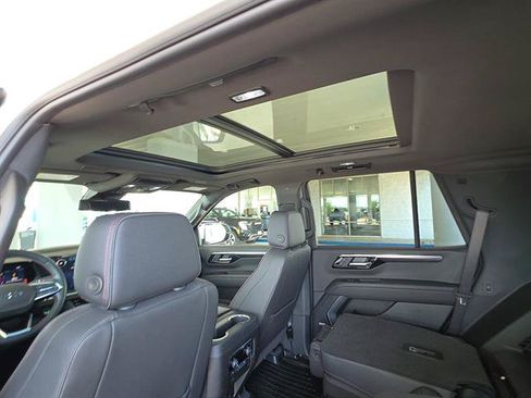 Used 2025 Chevrolet Tahoe RST w/ Comfort Package AWD/4WD image 19