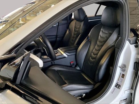 Used 2025 BMW M850i xDrive AWD/4WD image 7