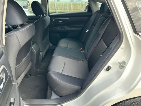 Used 2017 Nissan Altima 2.5 SR w/ Midnight Edition Package image 23