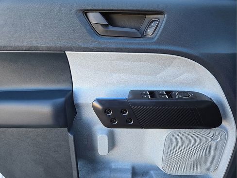 Used 2025 Ford Maverick XLT w/ Equipment Group 302A image 21