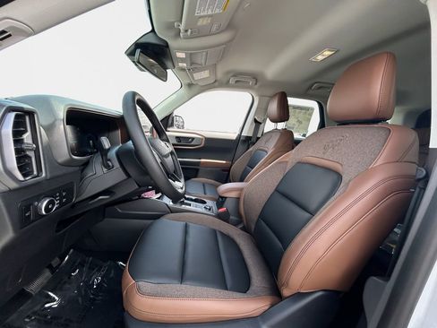 New 2025 Ford Bronco Sport Outer Banks w/ Outer Banks Tech Package+ image 32