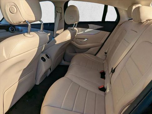 Used 2023 Mercedes-Benz GLC 300 4MATIC Coupe image 19