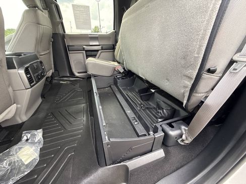 Used 2019 Ford F350 XLT w/ XLT Premium Package AWD/4WD image 16