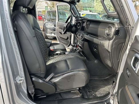 Certified 2020 Jeep Wrangler Unlimited Sahara image 26