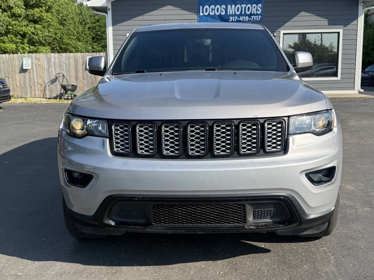 Used 2020 Jeep Grand Cherokee Altitude AWD/4WD image 8