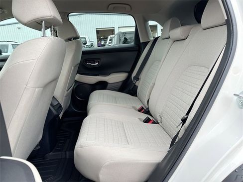 Used 2023 Honda HR-V LX image 18
