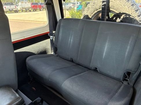 Used 2006 Jeep Wrangler Rubicon w/ Security Group AWD/4WD image 17