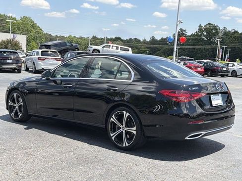 Used 2025 Mercedes-Benz C 300 Sedan image 4