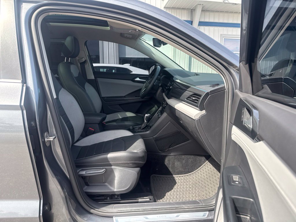Used 2022 Volkswagen Taos SEL AWD/4WD image 21