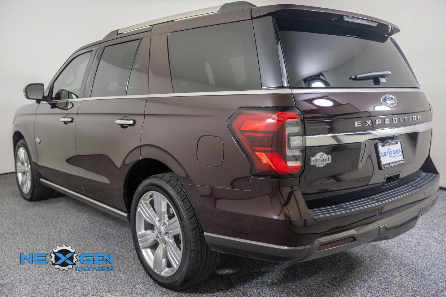 Used 2024 Ford Expedition King Ranch AWD/4WD image 28