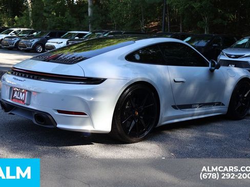 Used 2025 Porsche 911 Carrera T RWD image 5