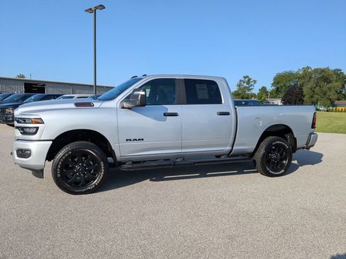 Used 2026 RAM 2500 Big Horn AWD/4WD image 7