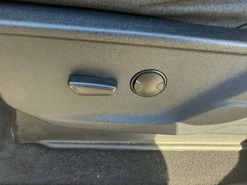 Used 2023 Ford F150 XLT image 38