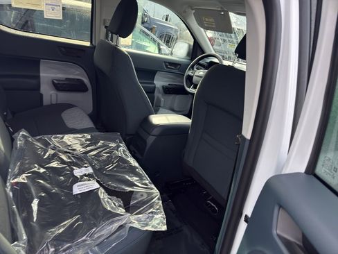 New 2026 Ford Maverick XLT image 17