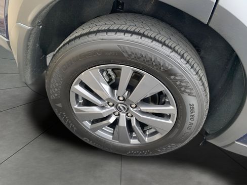 Used 2025 Nissan Pathfinder SV AWD/4WD image 29