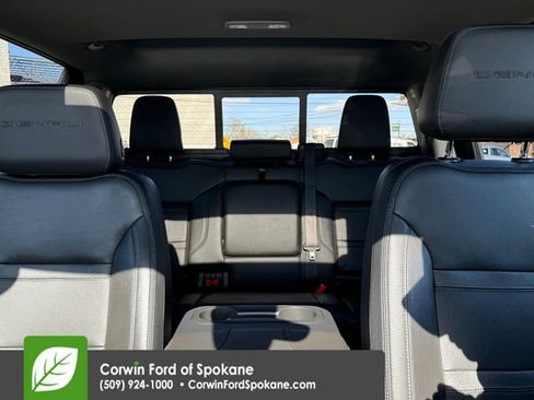 Used 2022 GMC Sierra 2500 Denali w/ Denali Black Diamond Edition AWD/4WD image 40
