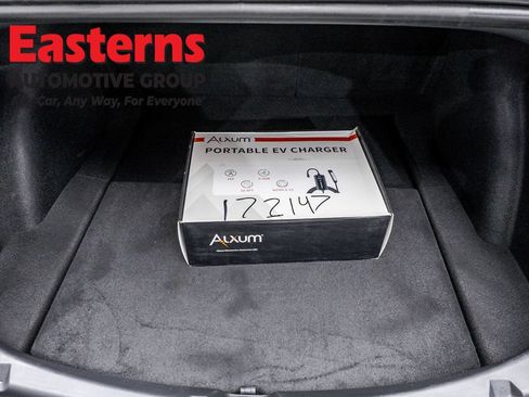 Used 2023 Tesla Model 3 Standard Range RWD image 9