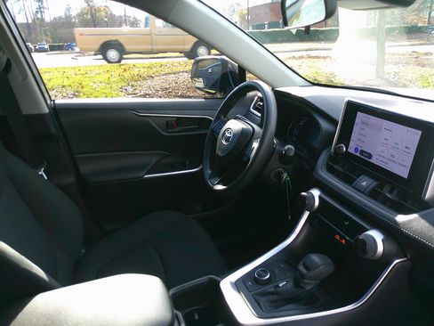 Used 2023 Toyota RAV4 LE image 45