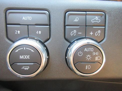 New 2026 GMC Sierra 1500 SLT w/ SLT Premium Plus Package image 19