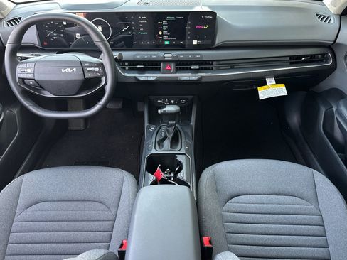 Certified 2025 Kia K4 EX image 13