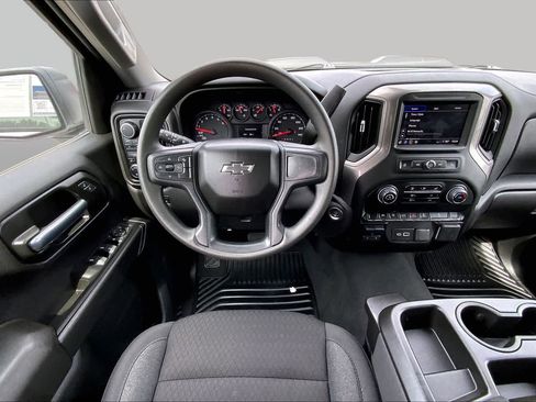 Used 2025 Chevrolet Silverado 1500 Custom Trail Boss AWD/4WD image 6