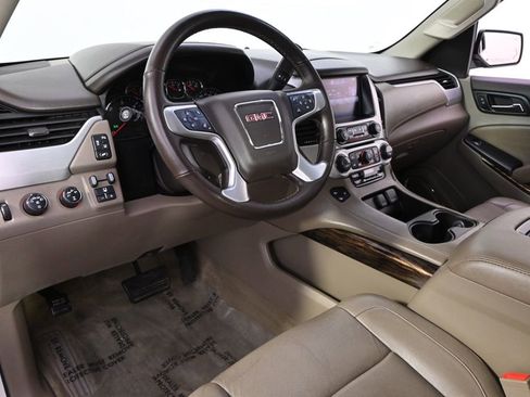 Used 2015 GMC Yukon XL SLT w/ Open Road Package AWD/4WD image 12
