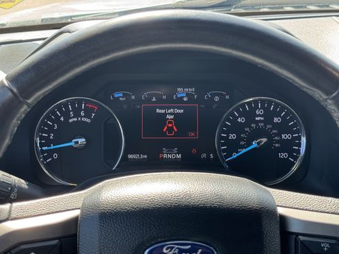 Used 2021 Ford Expedition XLT AWD/4WD image 16