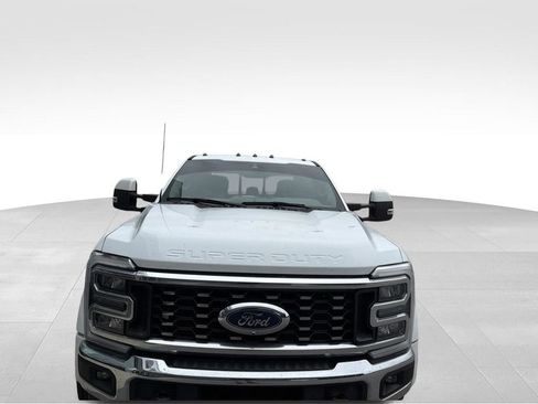 Used 2023 Ford F450 Lariat w/ FX4 Off-Road Package AWD/4WD image 2
