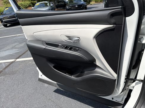 Used 2026 Hyundai Tucson SEL FWD image 14