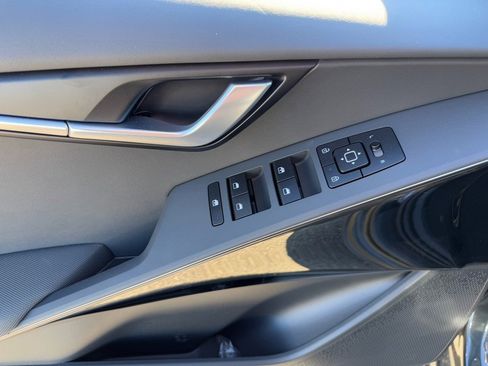 New 2025 Kia Niro EX image 8