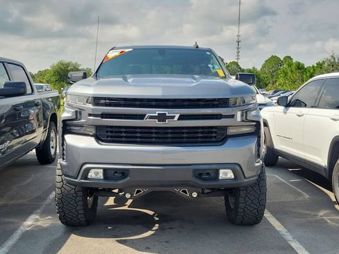 Used 2020 Chevrolet Silverado 1500 RST AWD/4WD image 2