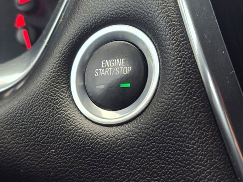 Used 2023 Chevrolet Traverse High Country w/ LPO, Floor Liner Package image 29