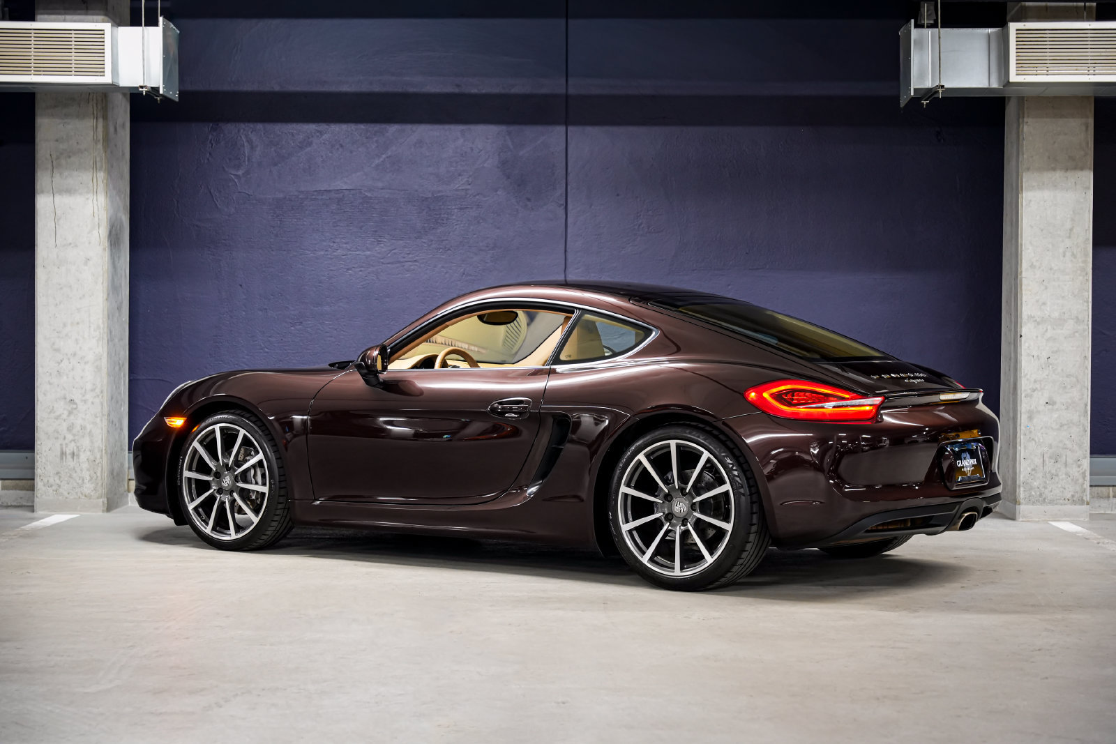 Used 2014 Porsche Cayman RWD image 8