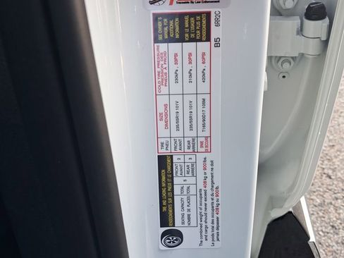 New 2026 Nissan Rogue Platinum w/ Platinum Premium Package AWD/4WD image 32