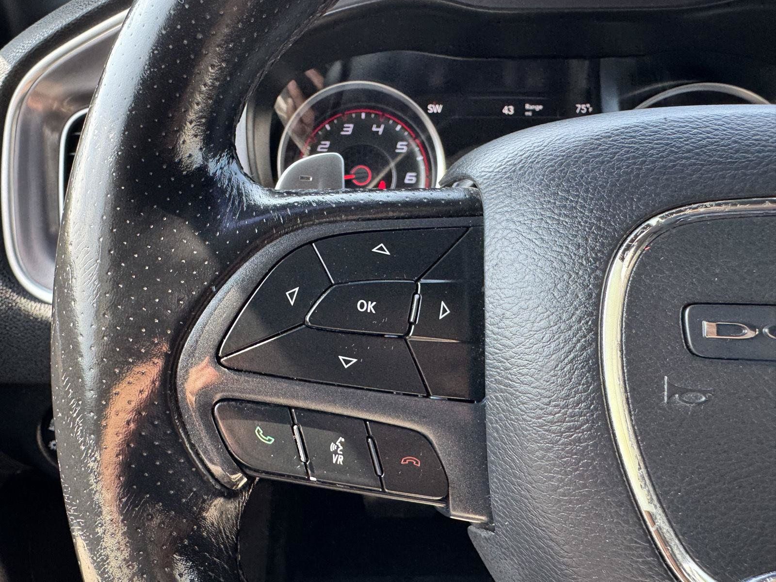 Used 2019 Dodge Charger SXT AWD/4WD image 26