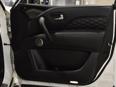 Certified 2024 INFINITI QX80 Sensory image 34