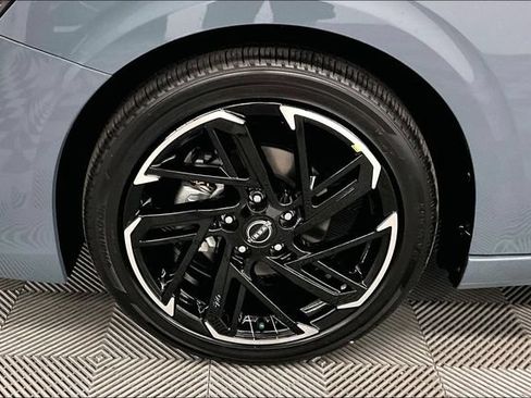 New 2026 Nissan Sentra SR w/ SR Premium Package FWD image 13