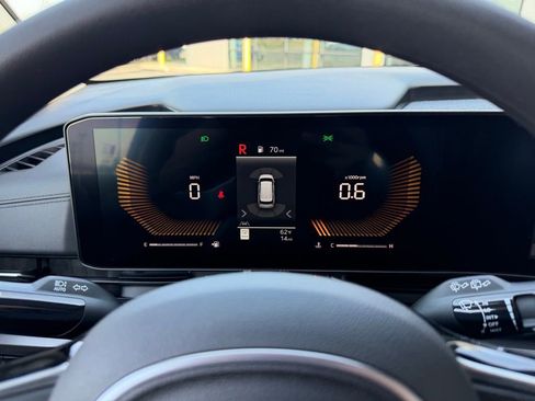 New 2026 Kia Carnival LX FWD image 31