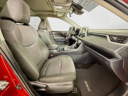 Certified 2025 Toyota RAV4 XLE w/ Convenience Package AWD/4WD image 31