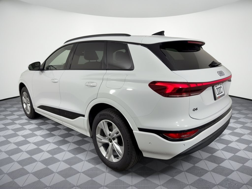 Certified 2025 Audi Q6 e-tron Premium w/ Convenience Package RWD image 3