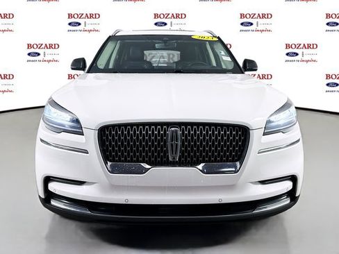 Used 2023 Lincoln Aviator Reserve w/ Equipment Group 201A image 2
