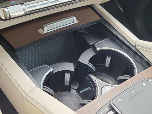 Used 2022 Mercedes-Benz GLS 450 4MATIC image 30