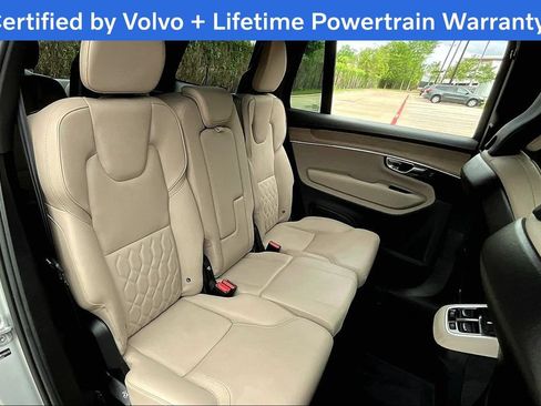 Used 2025 Volvo XC90 B6 Plus AWD/4WD image 37