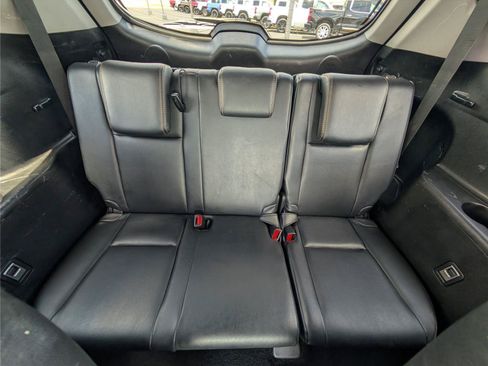 Used 2017 Toyota Highlander Limited AWD/4WD image 30