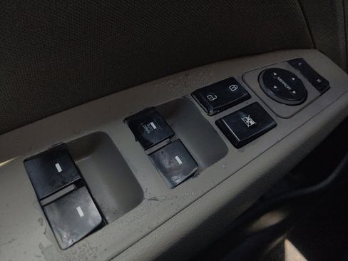 Used 2020 Hyundai Elantra SEL FWD image 27