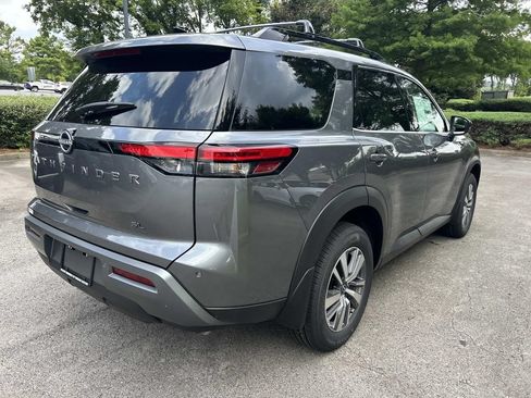 New 2026 Nissan Pathfinder SL FWD image 7